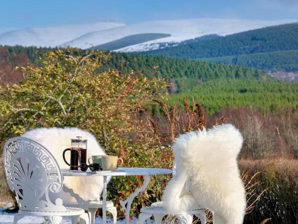 Toms Lodge, Boat Of Garten, Scottish Highlands エクステリア 写真