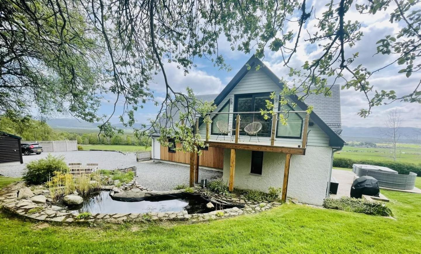 Toms Lodge, Boat Of Garten, Scottish Highlands エクステリア 写真